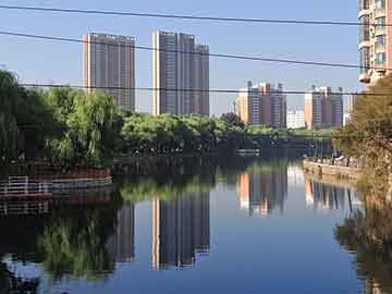 佛山落地首个省级锦鲤良种场